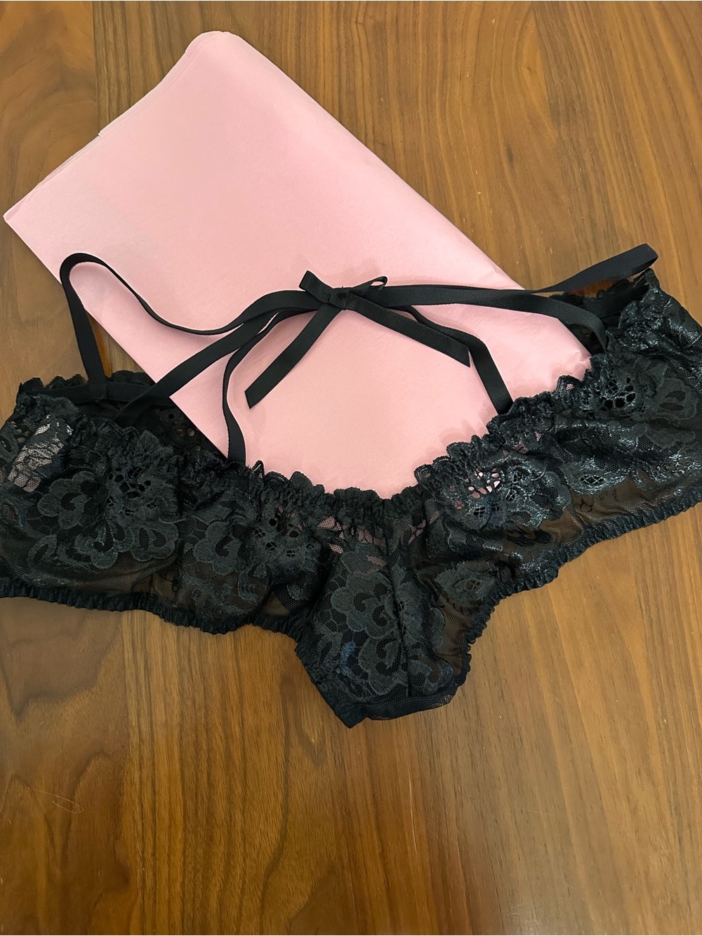 Agent Provocateur Black Floral ‘Wet Look’ Lace Open Back Briefs w/ Ribbon Detail